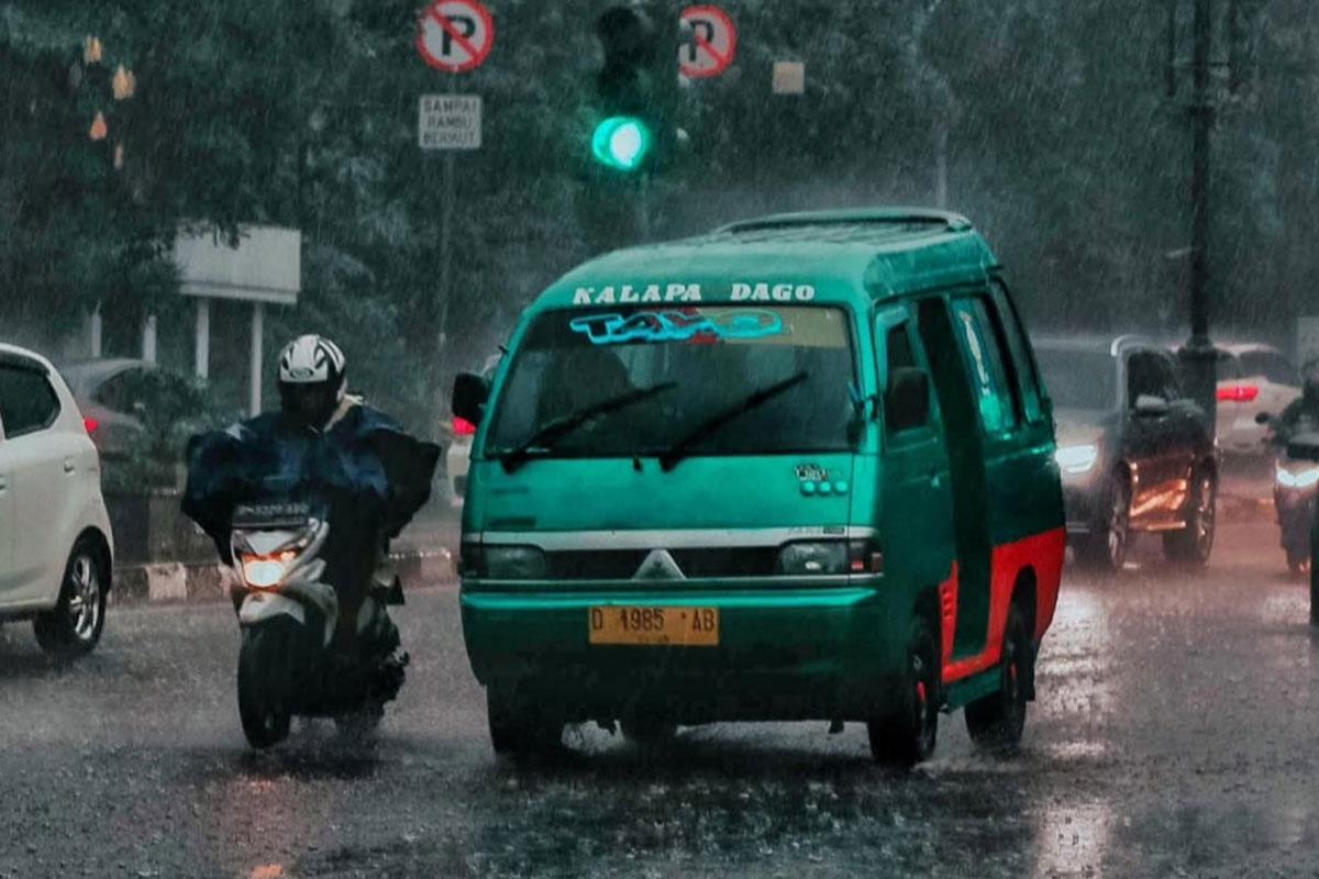 tekan-risiko-bencana-hidrometeorologi-januari-2026,-modifikasi-cuaca-disiapkan-di-jabar-–-times-banyuwangi