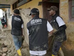 BRI Peduli Turun Tangan Pulihkan Sekolah Pascabencana Aceh: Relawan Bersihkan SD Tugu Upah, Dukung Pendidikan Bangkit Kembali
