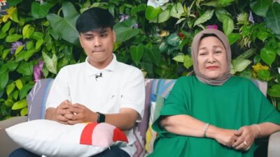 terungkap!-ibu-ratih-bongkar-awal-mula-ressa-rizky-rossano-diasuh:-diambil-saat-usia-10-hari,-denada-tak-pernah-datang