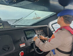 Satolairud Polresta Banyuwangi Patroli Persiapan Pengangkatan KMP Tunu Pratama Jaya di Selat Bali – TIMES Banyuwangi
