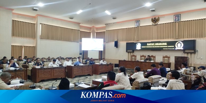 sopir-logistik-ngadu-ke-dprd-banyuwangi,-minta-penyeberangan-ketapang-lembar-dibuka-lagi