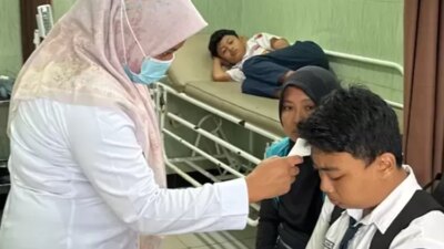 kronologi-14-siswa-smpn-1-montong-tuban-alami-mual-dan-pusing-usai-santap-menu-mbg,-diduga-keracunan