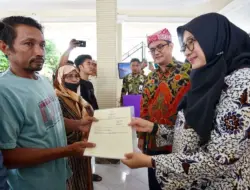 Ratusan Nelayan Muncar Terima Sertifikat Tanah dari Program SeHAT