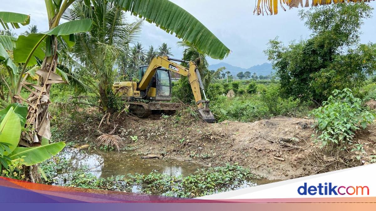 normalisasi-sungai-roworejo-banyuwangi-demi-cegah-banjir-didukung-pt-bsi