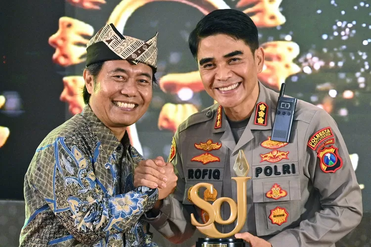 berkat-mayur-kamtibmas,-polresta-banyuwangi-diganjar-soj-awards,-penghargaan-diterima-kombespol-rofiq-ripto-himawan