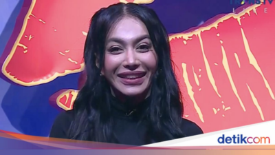 denada-akui-ressa-anak-kandungnya