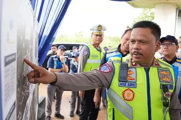 kakorlantas-tinjau-tol-japek-ii-selatan,-disiapkan-jadi-jalur-alternatif-urai-kepadatan-mudik-lebaran-2026