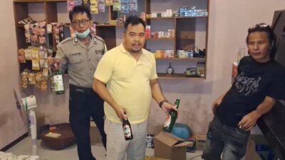 jual-miras-ilegal-dekat-ponpes,-warkop-giras-45-di-wongsorejo-banyuwangi-digerebek-polisi