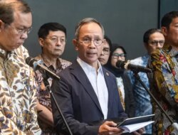 Sehari Empat Pejabat Kunci Pasar Modal Mundur, Dirut BEI hingga Ketua OJK Lepas Jabatan