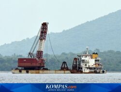 Proses Pengangkatan Bangkai KMP Tunu Pratama Jaya di Selat Bali Temukan Satu Jenazah Pria