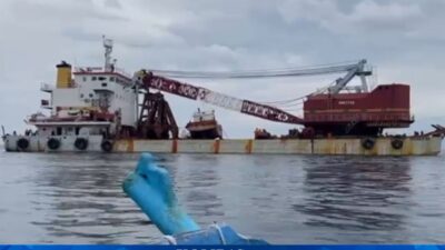 pengangkatan-bangkai-kmp-tunu-pratama-jaya-jadi-sejarah-di-selat-bali,-begini-prosesnya