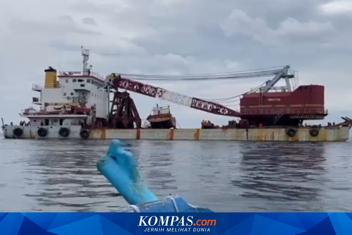 pengangkatan-bangkai-kmp-tunu-pratama-jaya-jadi-sejarah-di-selat-bali,-begini-prosesnya