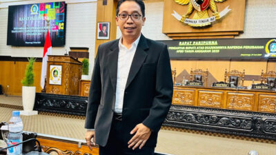 dprd-banyuwangi-dukung-ketegasan-satpol-pp-bongkar-paksa-baliho-bodong-–-times-banyuwangi