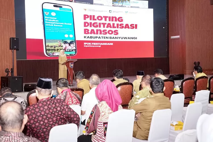 banyuwangi-jadi-percontohan-nasional,-digitalisasi-bansos-diperluas-ke-41-daerah