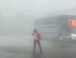 Cuaca Buruk, Penyeberangan Ketapang–Gilimanuk Sempat Ditutup Akibat Angin Kencang