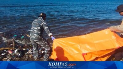 2-jasad-tanpa-identitas-diduga-korban-kmp-tunu-pratama-jaya-dimakamkan-di-ketapang