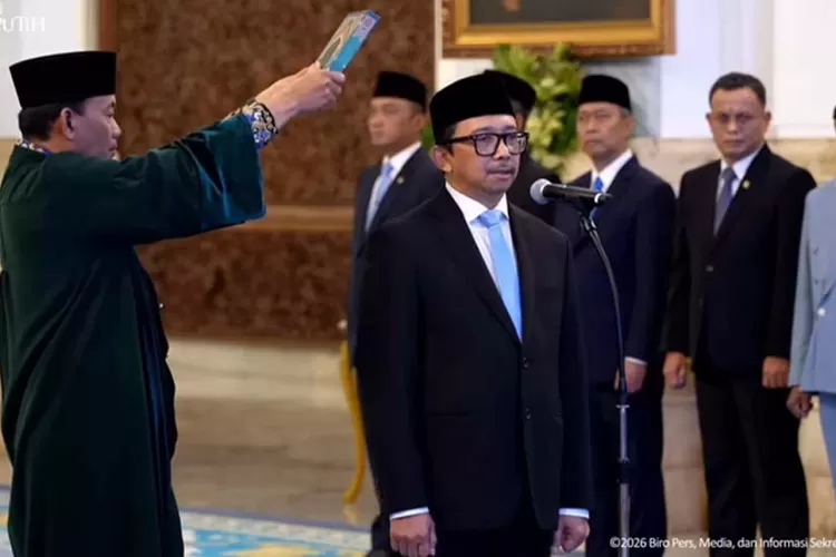 resmi-dilantik-prabowo,-juda-agung-jadi-wamenkeu:-ungkap-alasan-mundur-dari-bi-hingga-bantah-isu-tukar-guling