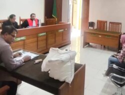 Jual Arak Bali Tanpa Izin, Perempuan di Kalipuro Disidang Tipiring dan Didenda Rp 300 Ribu