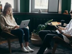 Jumlah Pekerja Naik, Tapi Mengapa Banyak yang Tetap Miskin?