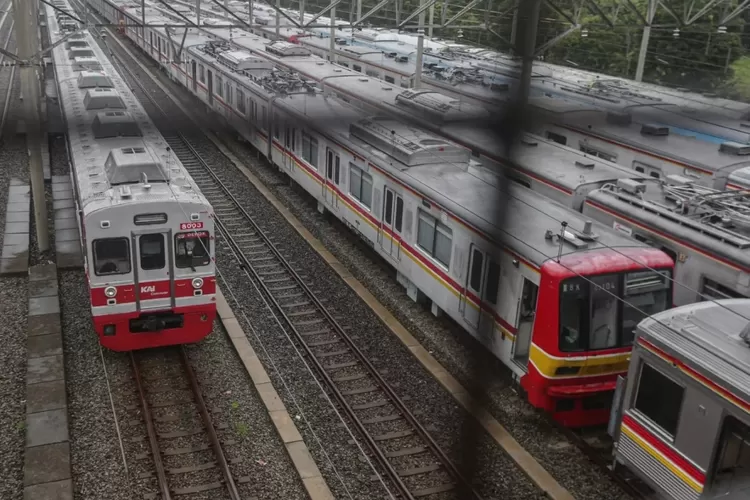 bukan-jalan-tol,-kereta-api-kini-jadi-tulang-punggung-aglomerasi-jateng