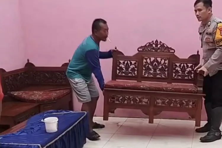 bpbd-banyuwangi-salurkan-bantuan-logistik-darurat-untuk-korban-angin-kencang-di-muncar