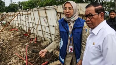 kerja-bakti-di-jakarta,-pramono:-yang-bekerja-itu-otak,-bukan-sekadar-otot