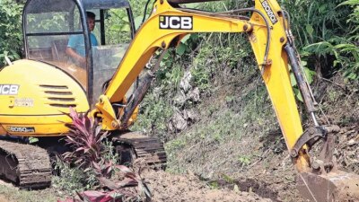 mitigasi-banjir-pesanggaran-banyuwangi,-pemkab-normalisasi-sungai-di-sungailembu-sumberagung