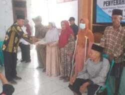 Wajah Bahagia Warga Alasrejo Sambut Pembagian 350 Sertifikat PTSL, Pendopo Desa Dipenuhi Antusiasme