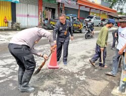 Dukung Operasi Keselamatan Semeru 2026, Forpimka Sempu Tambal 40 Titik Jalan Berlubang