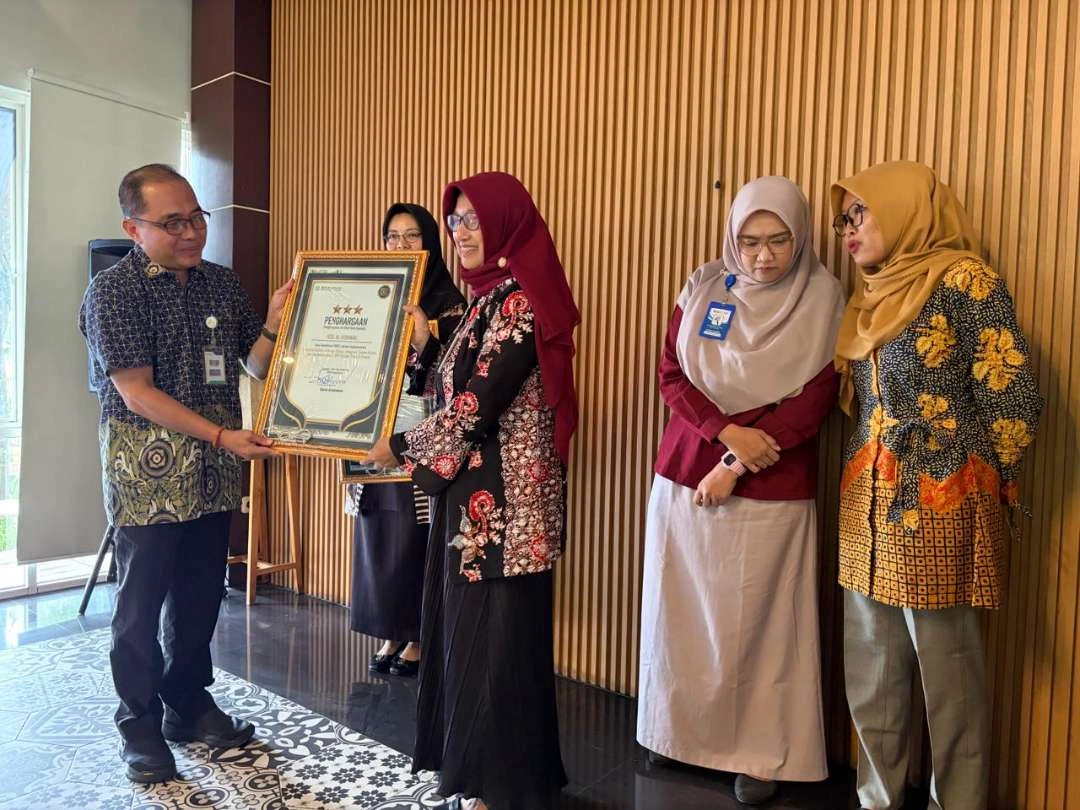 terapkan-tranformasi-digital,-5-rs-di-banyuwangi-raih-penghargaan-bintang-3-dari-bpjs-kesehatan