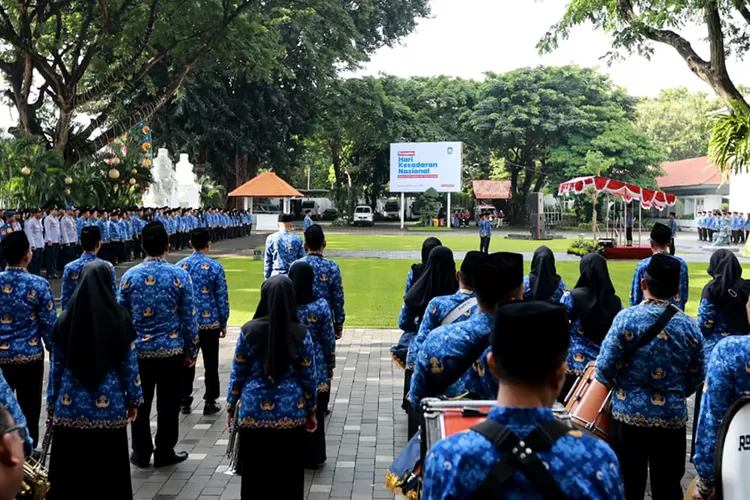 pemerintah-atur-ulang-kerja-asn-jelang-nyepi-dan-idulfitri,-apa-dampaknya?