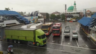 cuaca-buruk-selat-bali,-penyeberangan-ketapang–gilimanuk-ditutup-sementara-25-menit