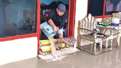 hujan-deras-sebabkan-banjir-di-muncar-banyuwangi,-empat-desa-terdampak-luapan-kali-liuk