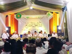 Haul Pendiri Ponpes Al Anwari Kertosari Ditandai 99 Khataman & Beli 17 Petak Tanah