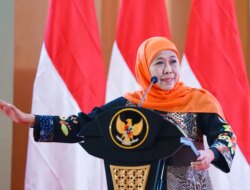 Gubernur Khofifah Bersaksi di Sidang Korupsi Dana Hibah Jatim, Tegas Bantah Fee Ijon 5–30 Persen