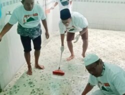 Jelang Ramadan, KPK Bersih Bersih Masjid Baiturrahman Banyuwangi