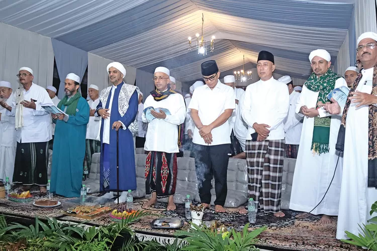 haul-di-supermarket-meubel-bang-hasyim-genteng-dihadiri-ribuan-jamaah,-sambut-ramadan-2026-penuh-khidmat