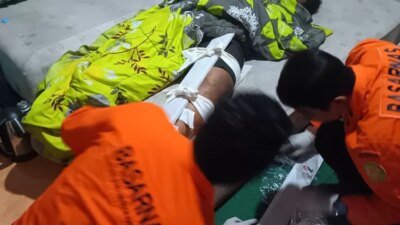 pendaki-terpeleset-di-gunung-rante-banyuwangi,-tim-sar-gabungan-evakuasi-korban-patah-tulang-dalam-kondisi-selamat