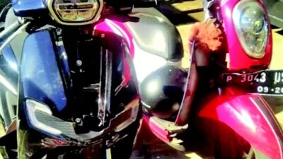 kecelakaan-di-depan-spbu-kebondalem-bangorejo-banyuwangi,-honda-scoopy-dan-stylo-bertabrakan,-dua-pemotor-luka-luka