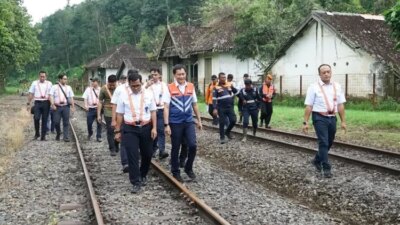 jalur-kereta-api-tertua-di-indonesia-akan-aktif-lagi,-siap-siap-ekonomi-warga-sekitar-melonjak