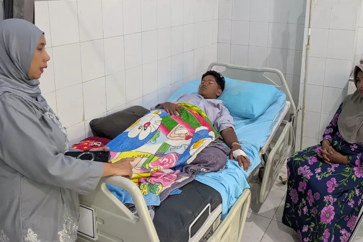 melihat-kondisi-muhammad-dzikri,-santri-16-tahun-yang-hilang-30-jam-di-jalur-kawah-ijen,-sempat-telepon-kakak-saat-terpisah