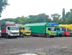Kemacetan Pelabuhan Tanjung Wangi Banyuwangi, Armada Kapal ke Lombok Berkurang, Truk Mengular hingga Terminal Sritanjung