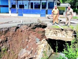Jembatan Ambrol di Sambungrejo Songgon Banyuwangi Segera Diperbaiki, Camat Pastikan Proses Sudah Berjalan