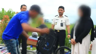 peduli-pendidikan-anak-warga-binaan,-lapas-banyuwangi-bantu-perlengkapan-sekolah-dan-sepeda