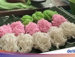 Patola Khas Banyuwangi Jadi Primadona Takjil Saat Ramadan