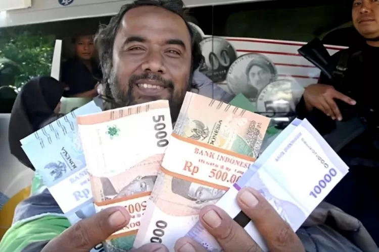 jadwal-dan-45-lokasi-tukar-uang-baru-surabaya-2026-resmi-dibuka-bi,-ini-cara-daftar-pintar-bi