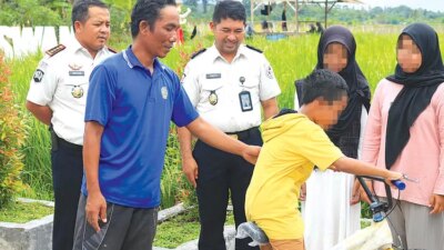 kerja-keras-warga-binaan-lapas-banyuwangi-berbuah-manis,-anak-dapat-sepeda-dan-perlengkapan-sekolah