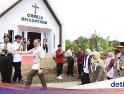 Pesan Khofifah Saat Resmikan Fasilitas Belajar Smadatara Banyuwangi