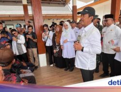 Menteri KKP ke Nelayan Banyuwangi: Kapal Listrik Sedang Diuji Coba