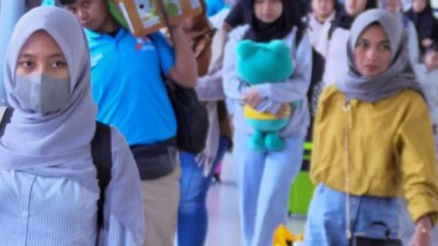 fakta-terbaru-bps,-kereta-api-melejit,-angkutan-udara-domestik-melemah